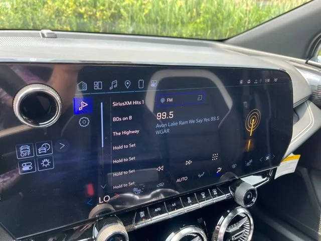 2025 Chevrolet Blazer EV LT - Photo 17