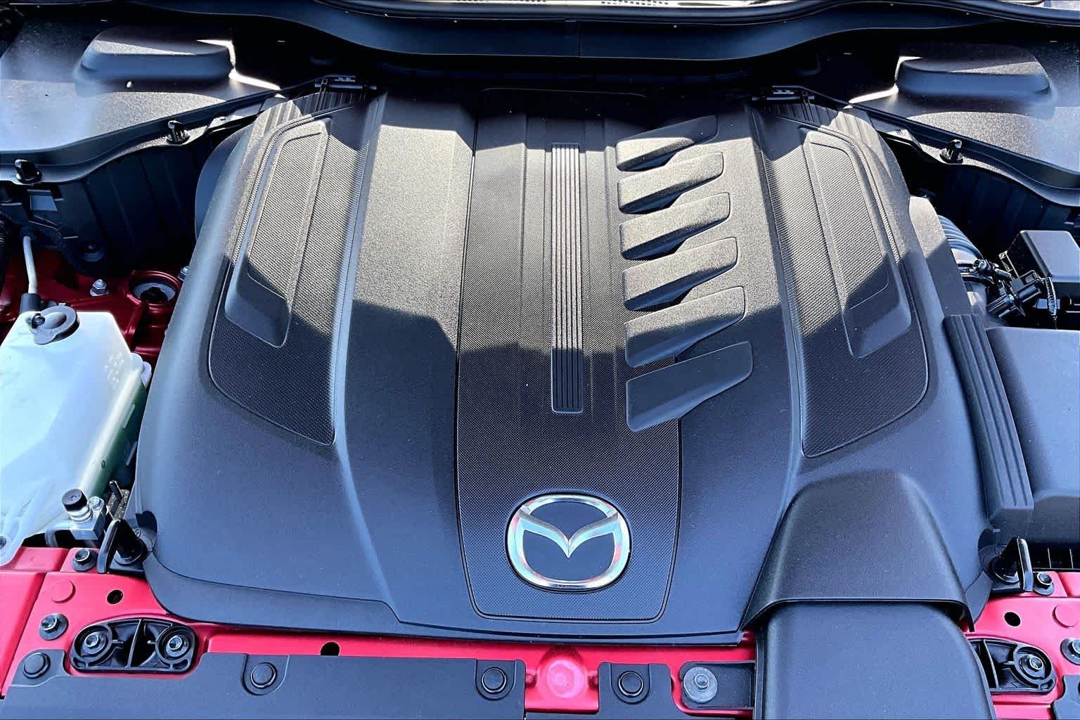 Used 2025 Soul Red Crystal Metallic Mazda Preferred Package image 65