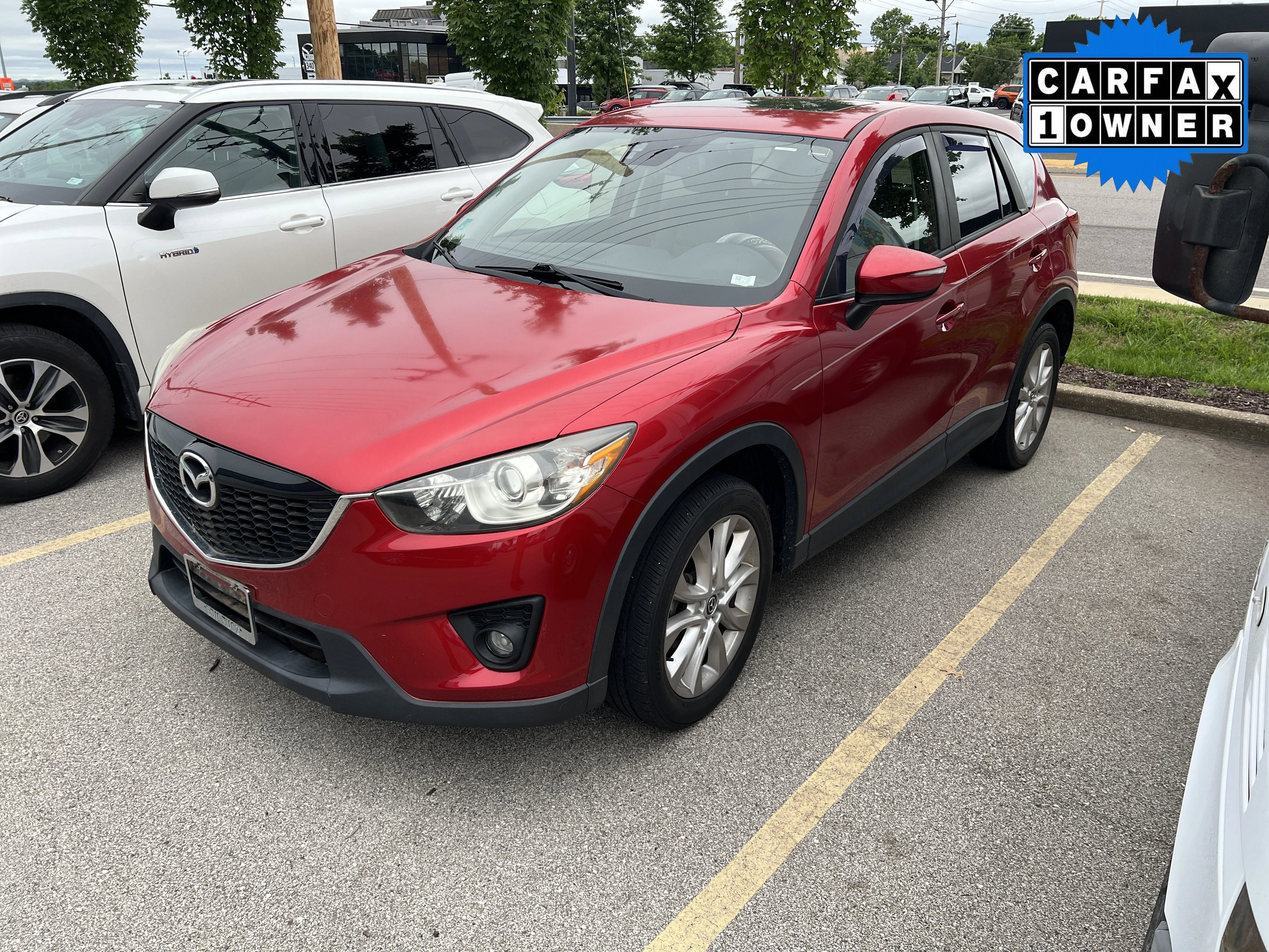 Used 2014 Soul Red Metallic Mazda Grand Touring image 2