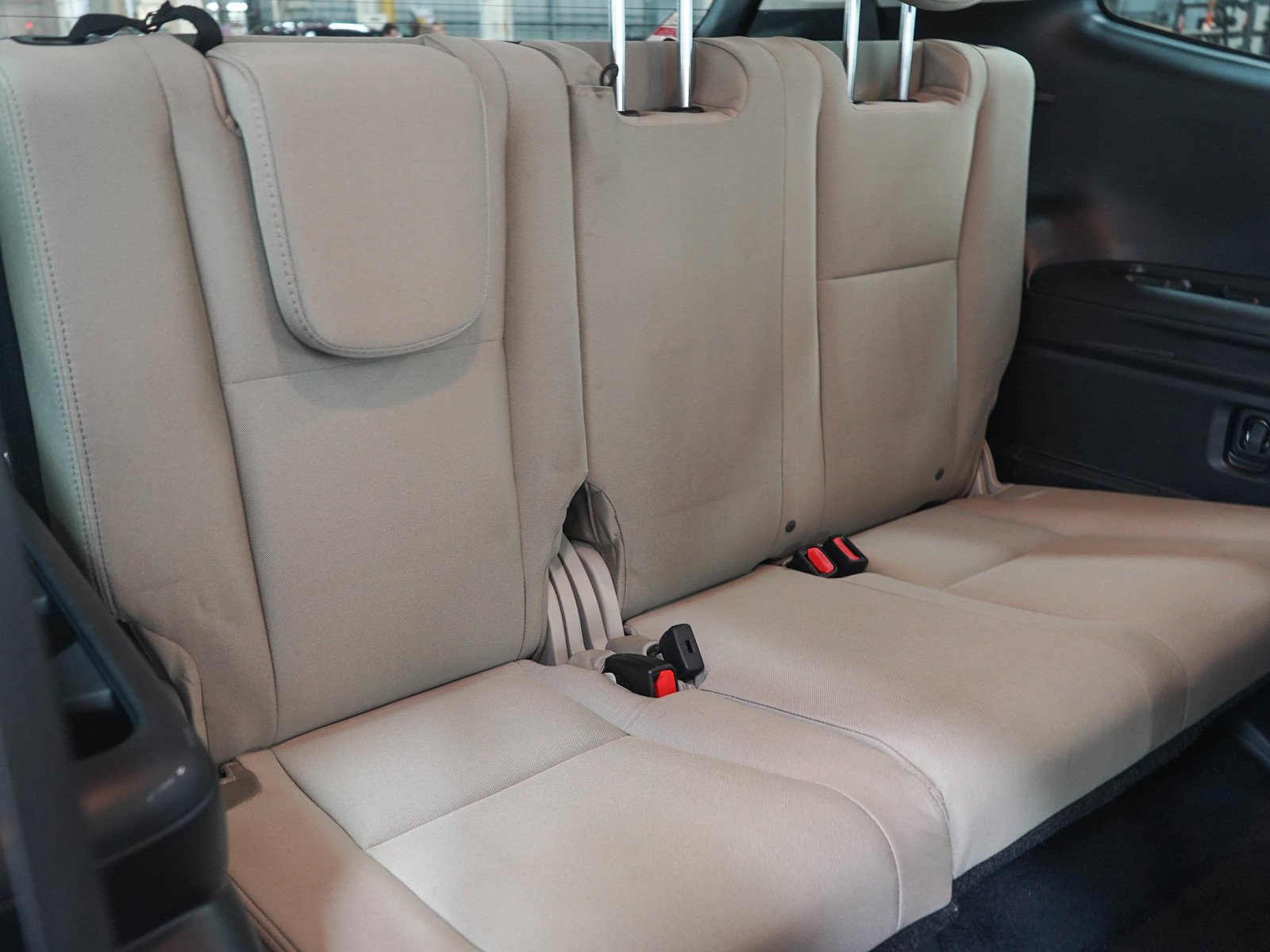 Used 2023 Crystal White Pearl Subaru Premium image 16