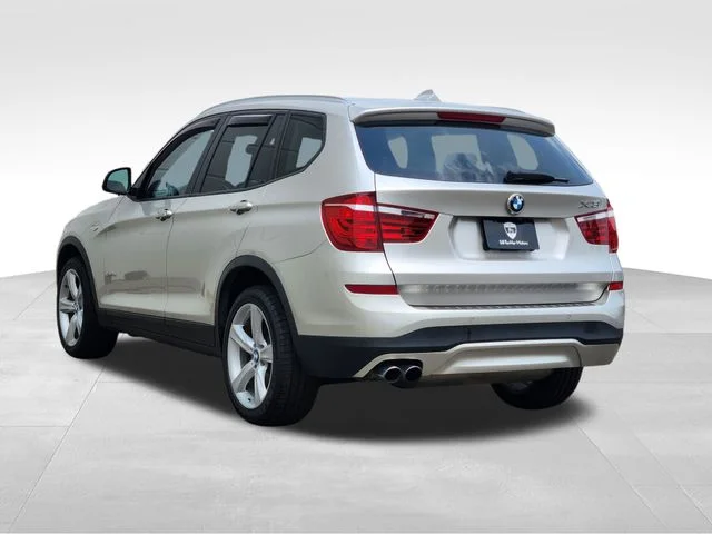 Used 2017 Silver BMW sDrive28i image 7