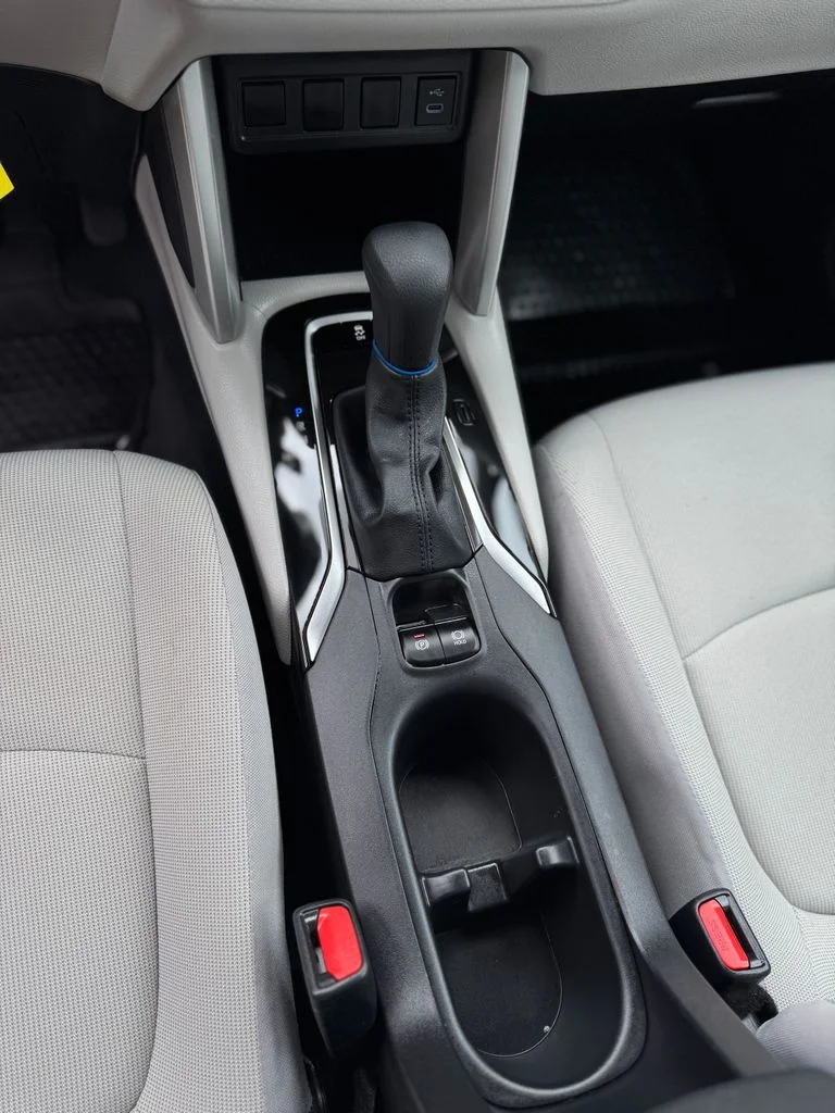 Used 2025 Silver Toyota L image 20