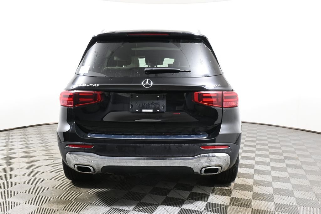 Used 2026 Night Black Mercedes-Benz GLB 250 image 6