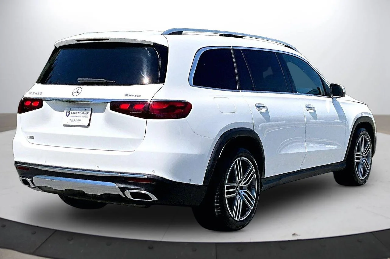 Used 2025 White Mercedes-Benz GLS 450 image 9