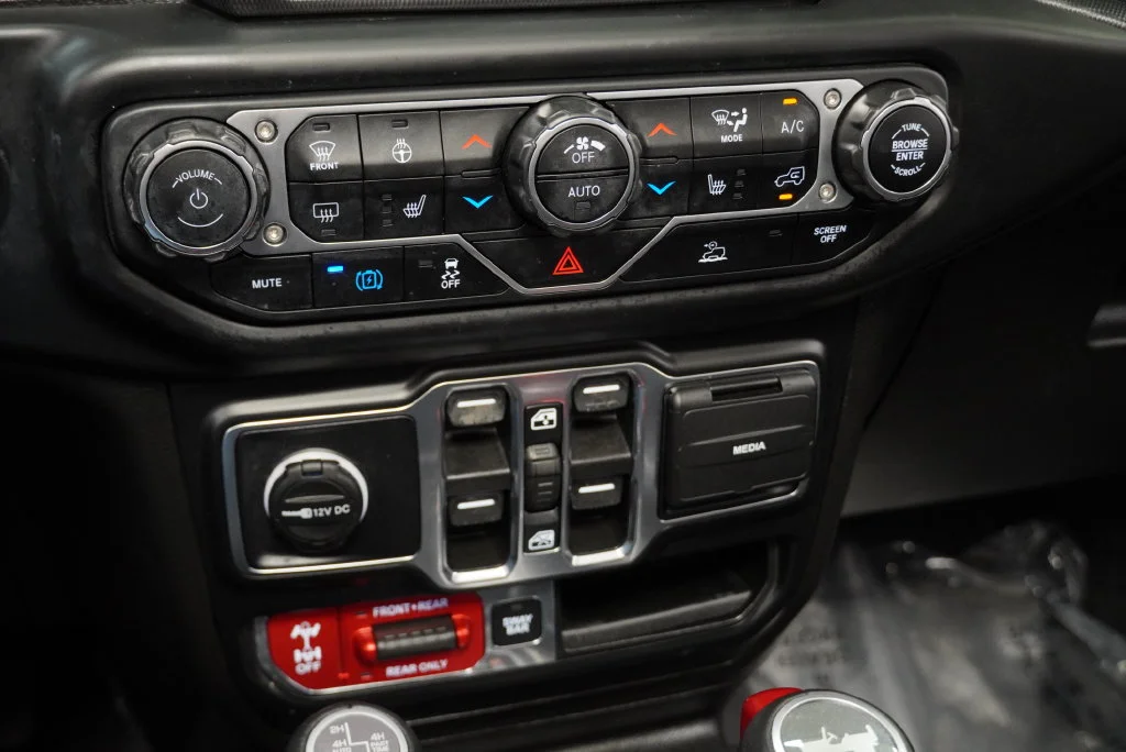 Used 2023 Green Jeep Rubicon 4xe image 29