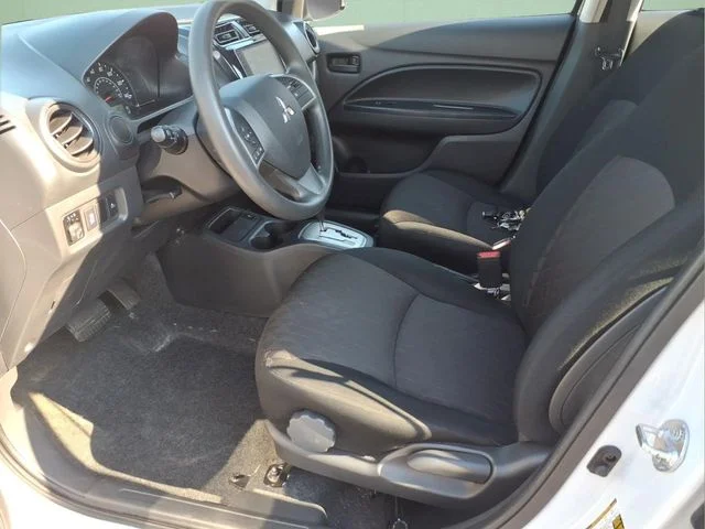 Used 2024 White Mitsubishi ES image 19