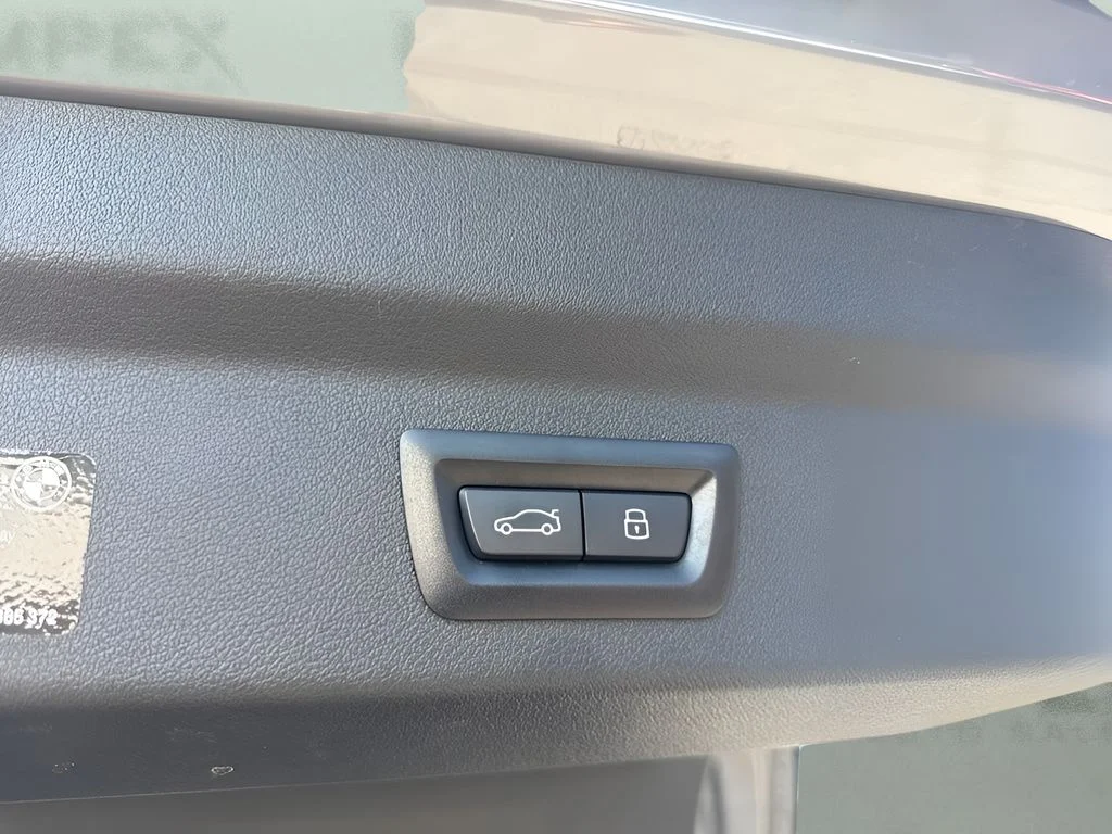 Used 2025 Gray BMW xDrive28i image 22