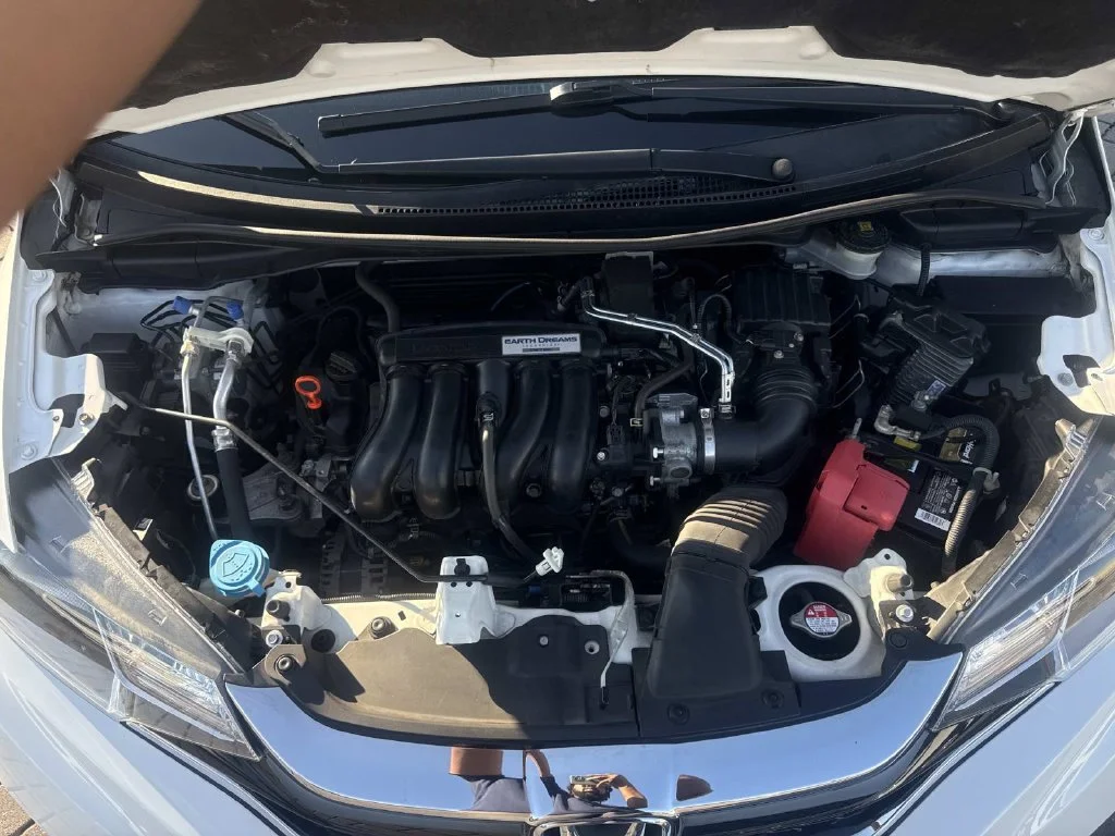 Used 2018  Honda Sport image 10