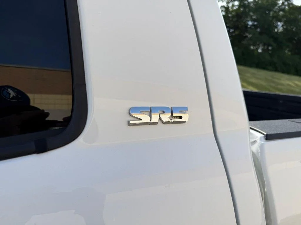 2020 Toyota Tundra SR5 - Photo 9