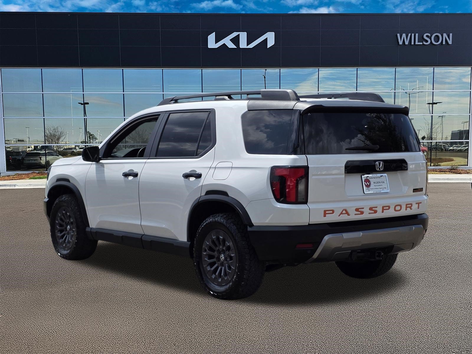Used 2026 Platinum White Pearl Honda TrailSport image 6