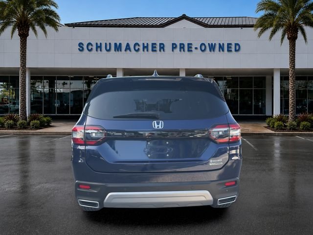 Used 2024 Obsidian Blue Pearl Honda Touring image 6