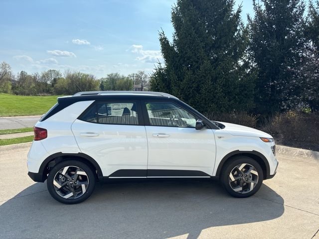 New 2026 Lunar White w/Black Roof Hyundai SEL image 5