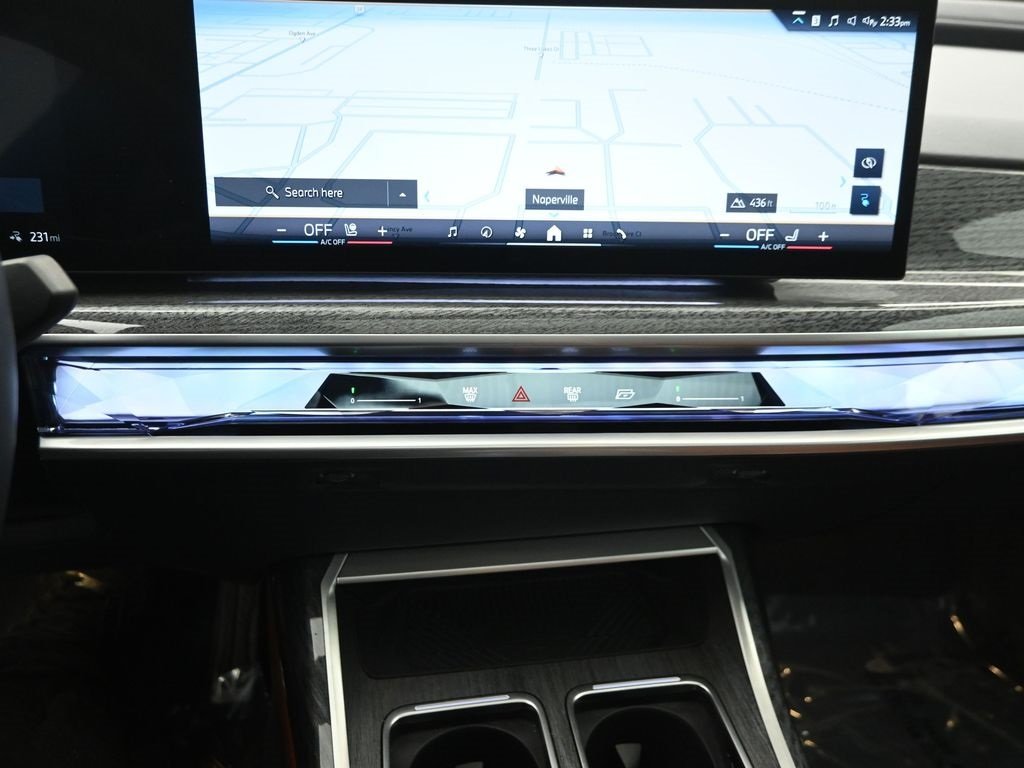 2023 BMW I7 - Image 13