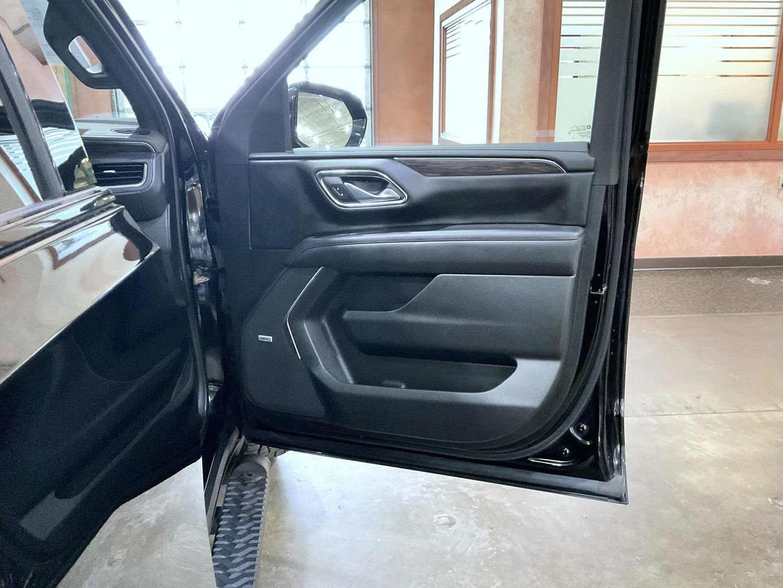 2023 Chevrolet Tahoe Z71 - Photo 16
