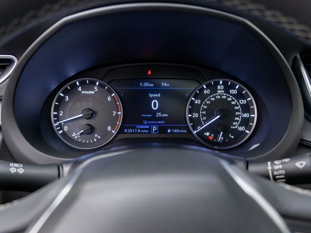 Used 2019 White INFINITI ESSENTIAL image 26