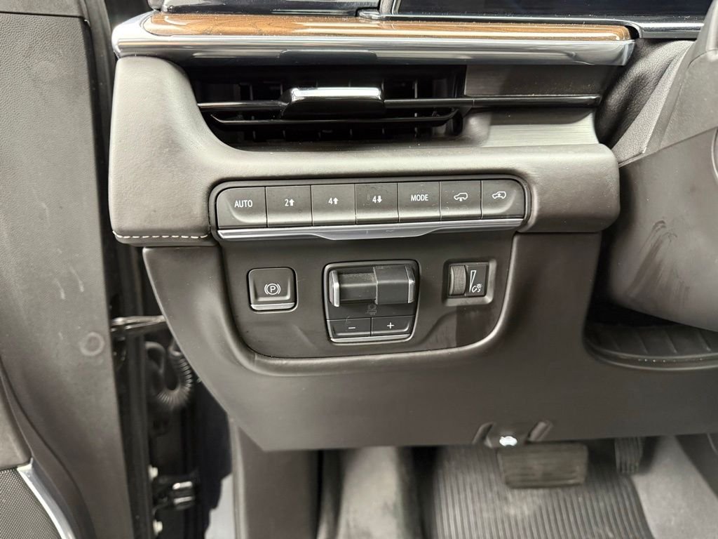Used 2023 Black Cadillac Sport Platinum image 38