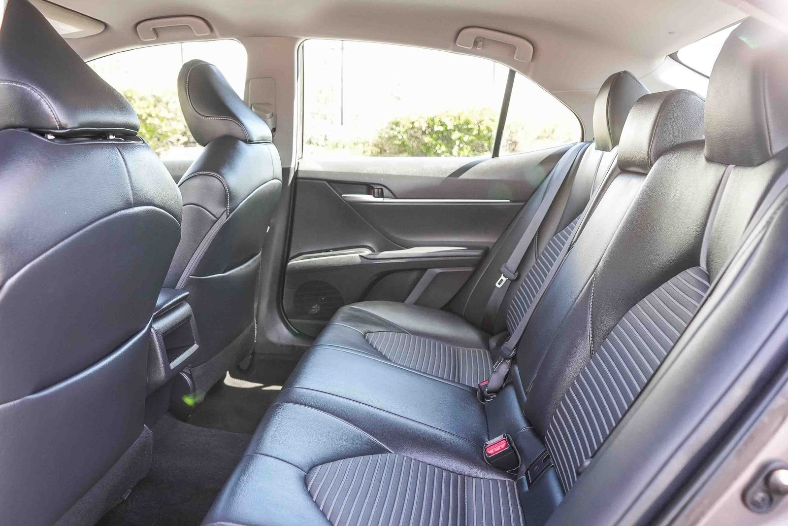 Used 2019 Gray Toyota SE image 18