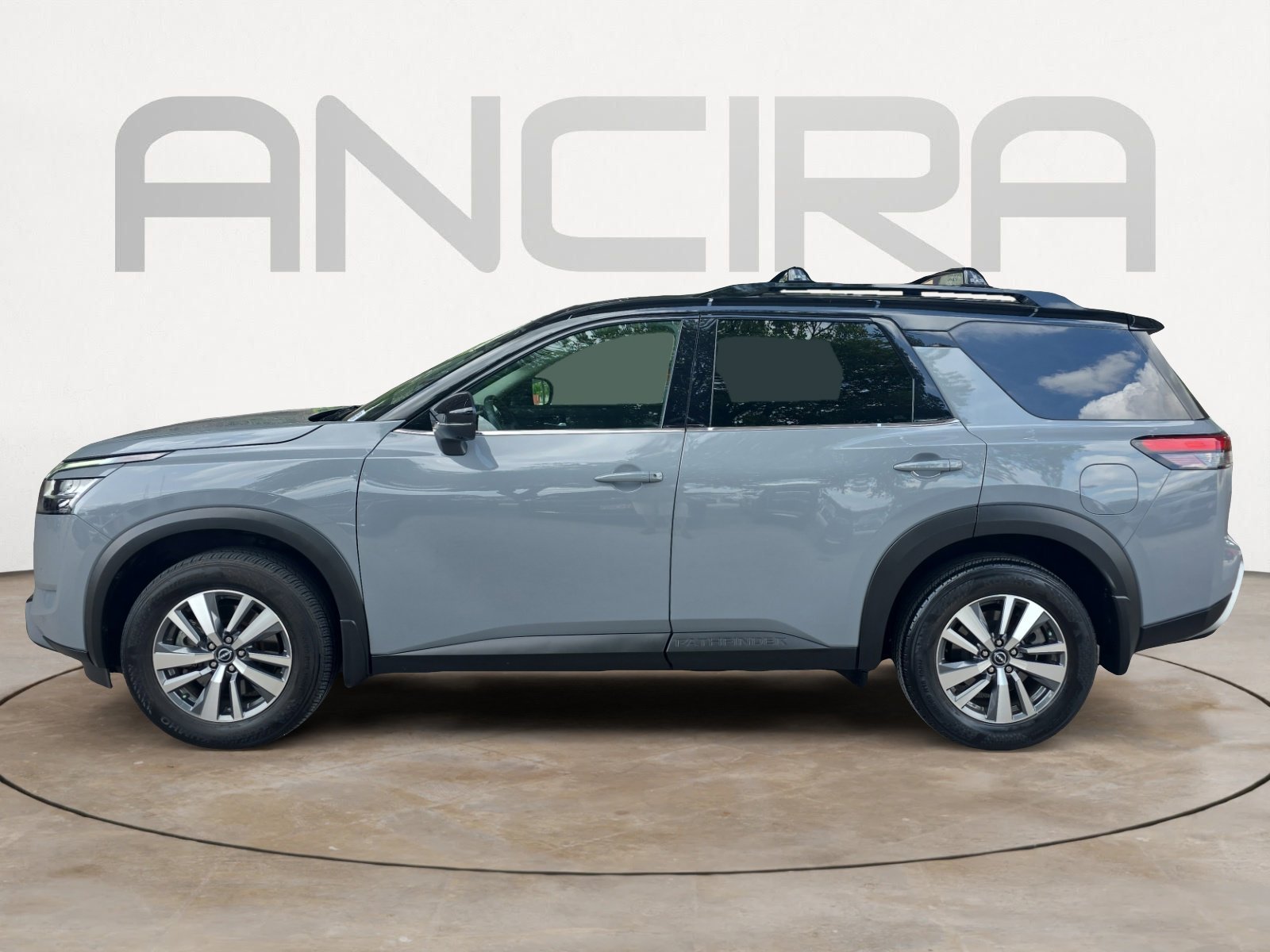 Used 2024 Solid Gray/Super Black Nissan SL image 5