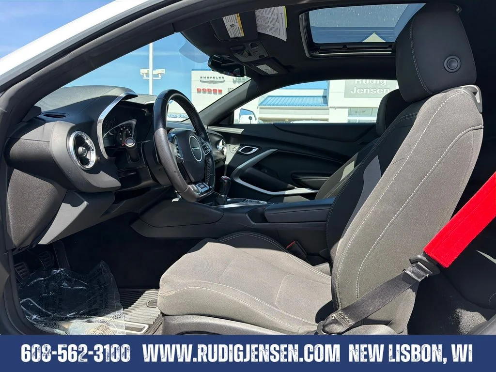 Used 2018 White Chevrolet SS image 9