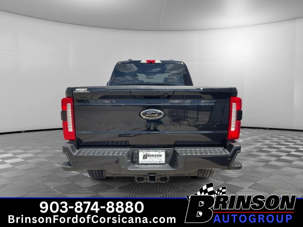 New 2026 Agate Black Metallic Ford XLT image 4