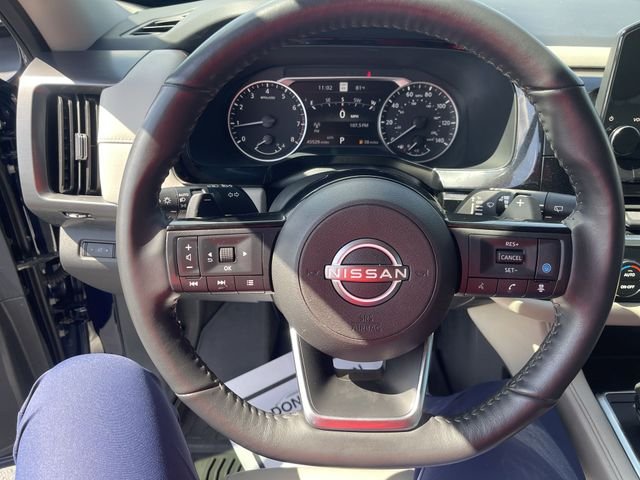 Used 2023 Blue Nissan SL image 14