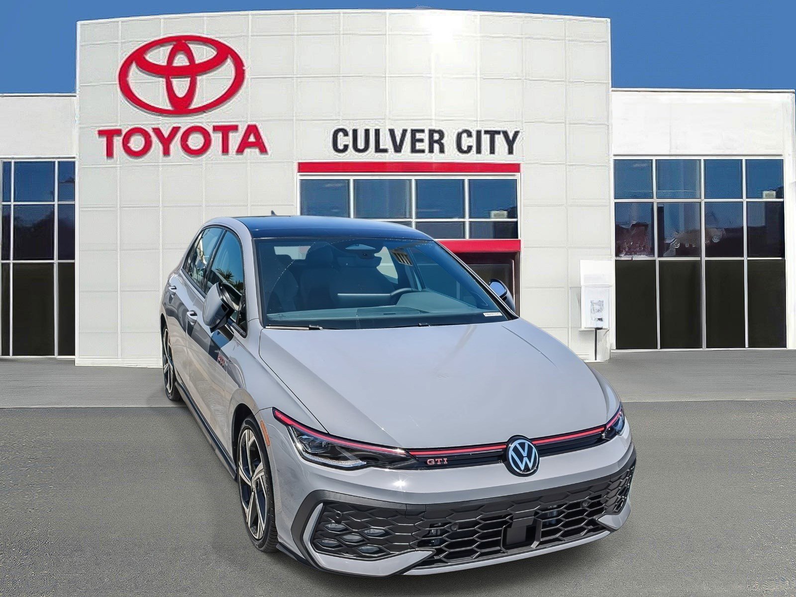 Used 2026 Moonstone Gray Volkswagen SE image 1