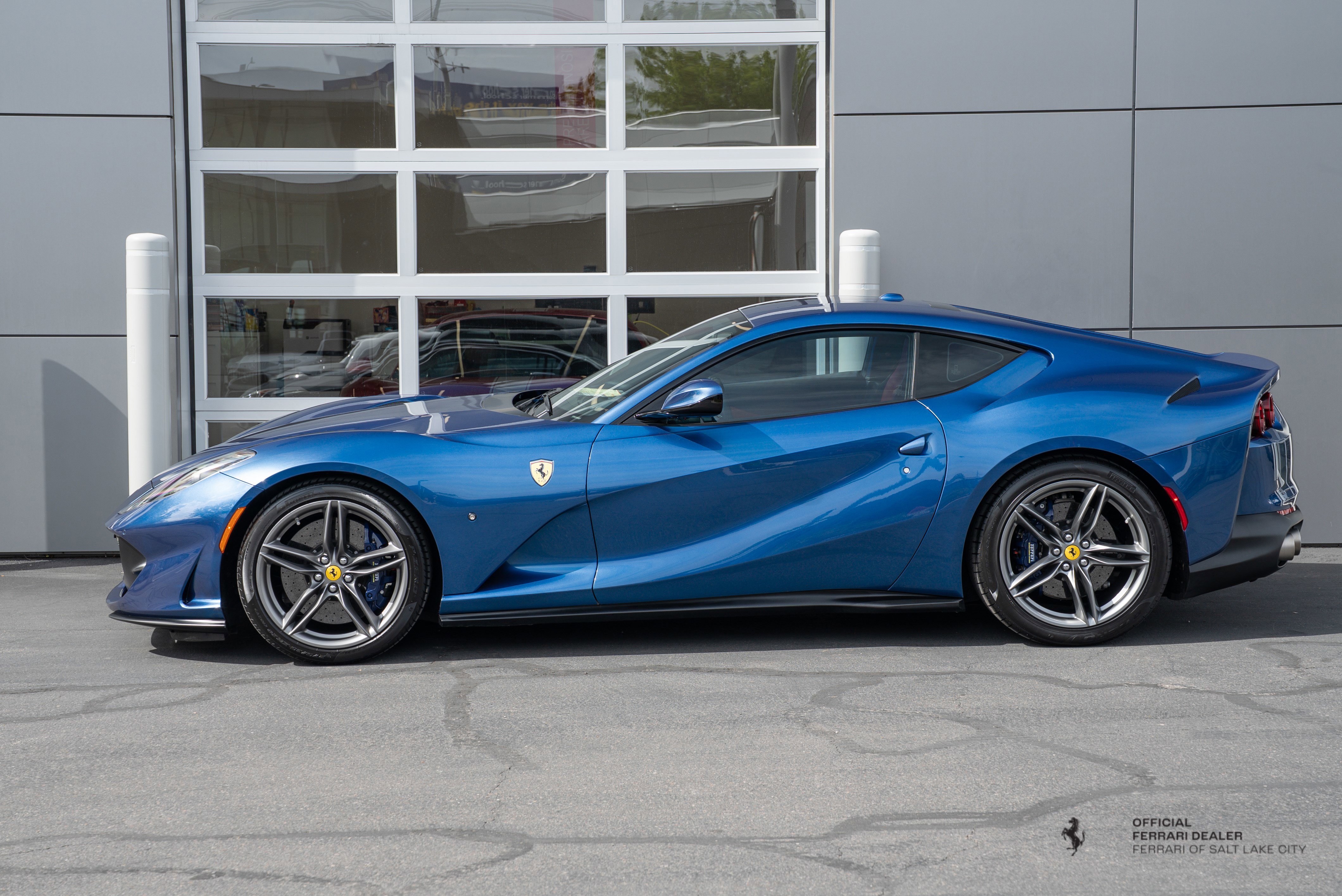 2019 Ferrari 812 Base - Photo 3