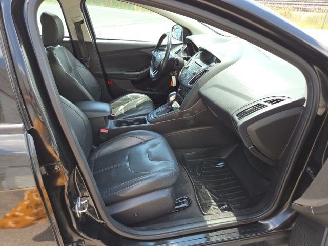 Used 2015 Black Ford SE image 20