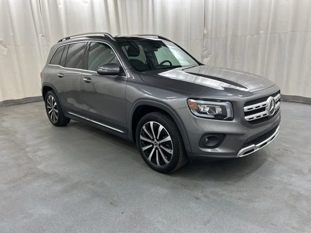 2022 Mercedes-Benz GLB GLB 250 4MATIC's photo