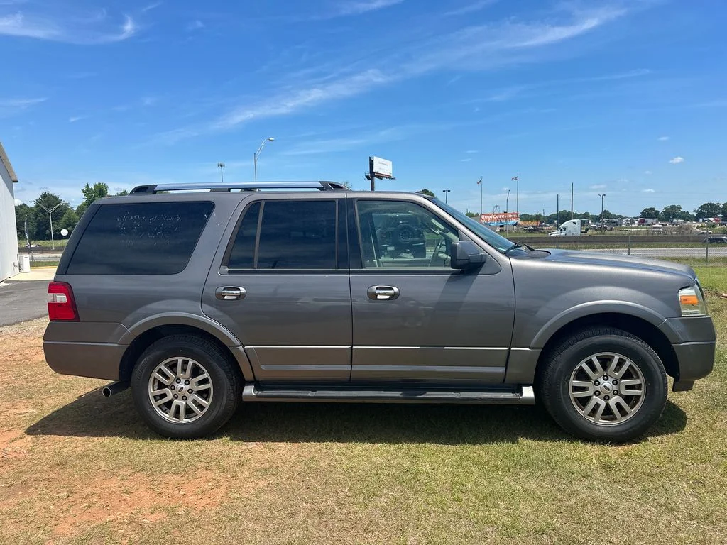 Used 2013 Gray Ford Limited image 8
