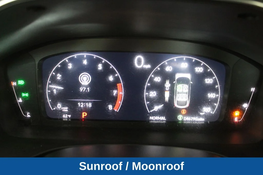 Used 2024  Acura Base image 6