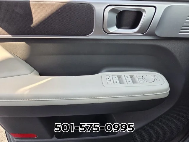 Used 2024 Silver Hyundai SEL image 35
