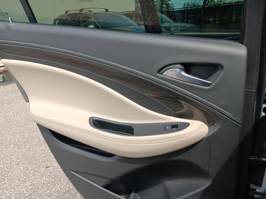 Used 2020 Satin Steel Metallic Buick Preferred image 30