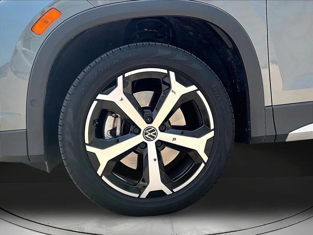 2026 Volkswagen Tiguan SE - Photo 36