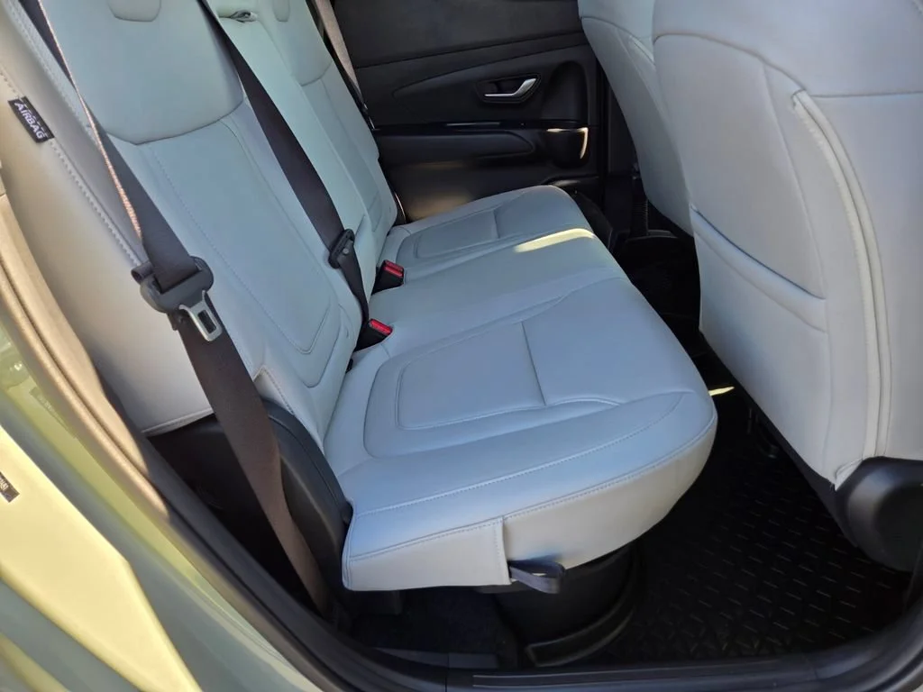 Used 2025 Sage Gray Hyundai SEL image 14