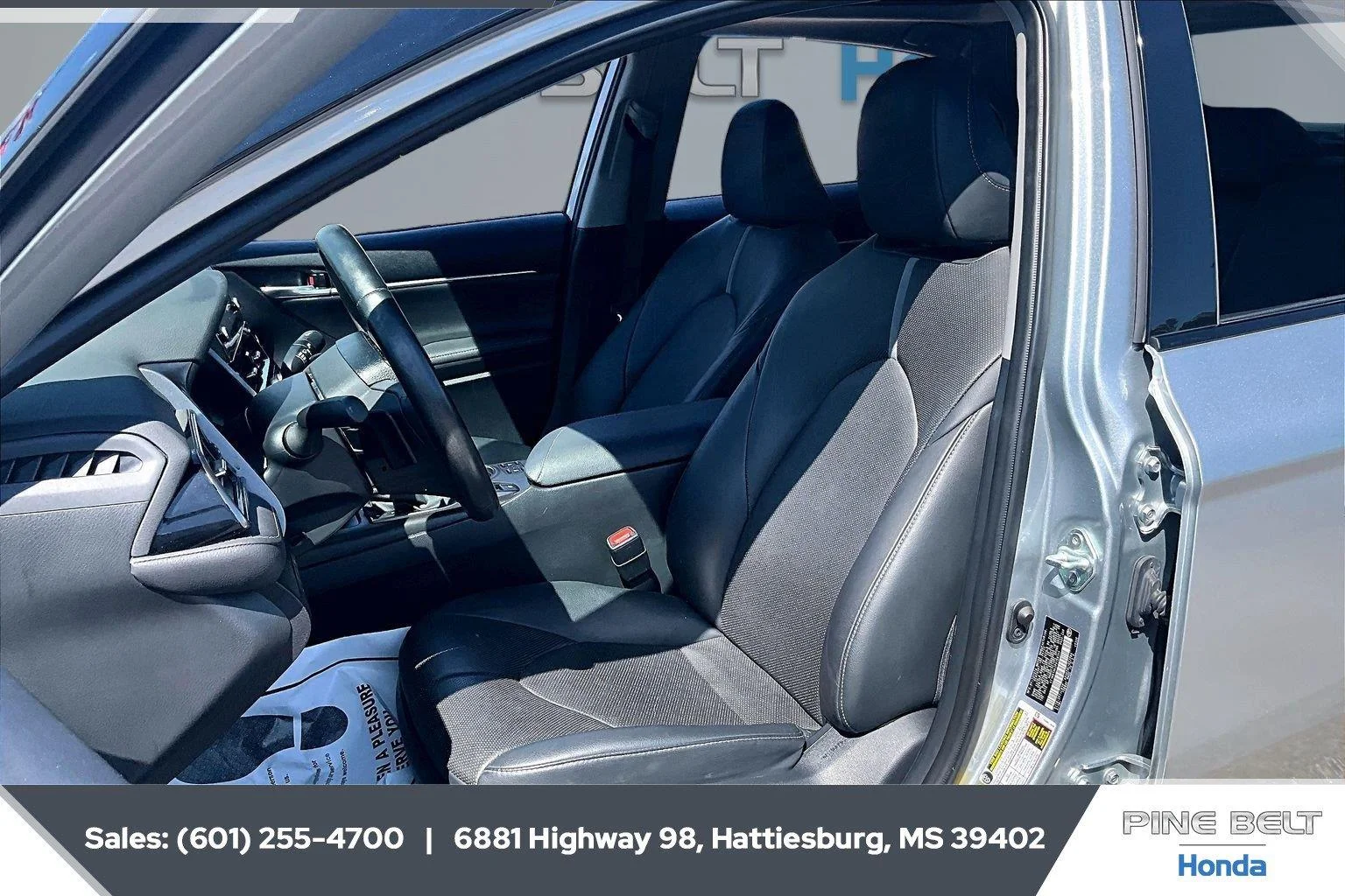 Used 2023 Celestial Silver Metallic/Midnight Black Metallic Toyota XSE image 18