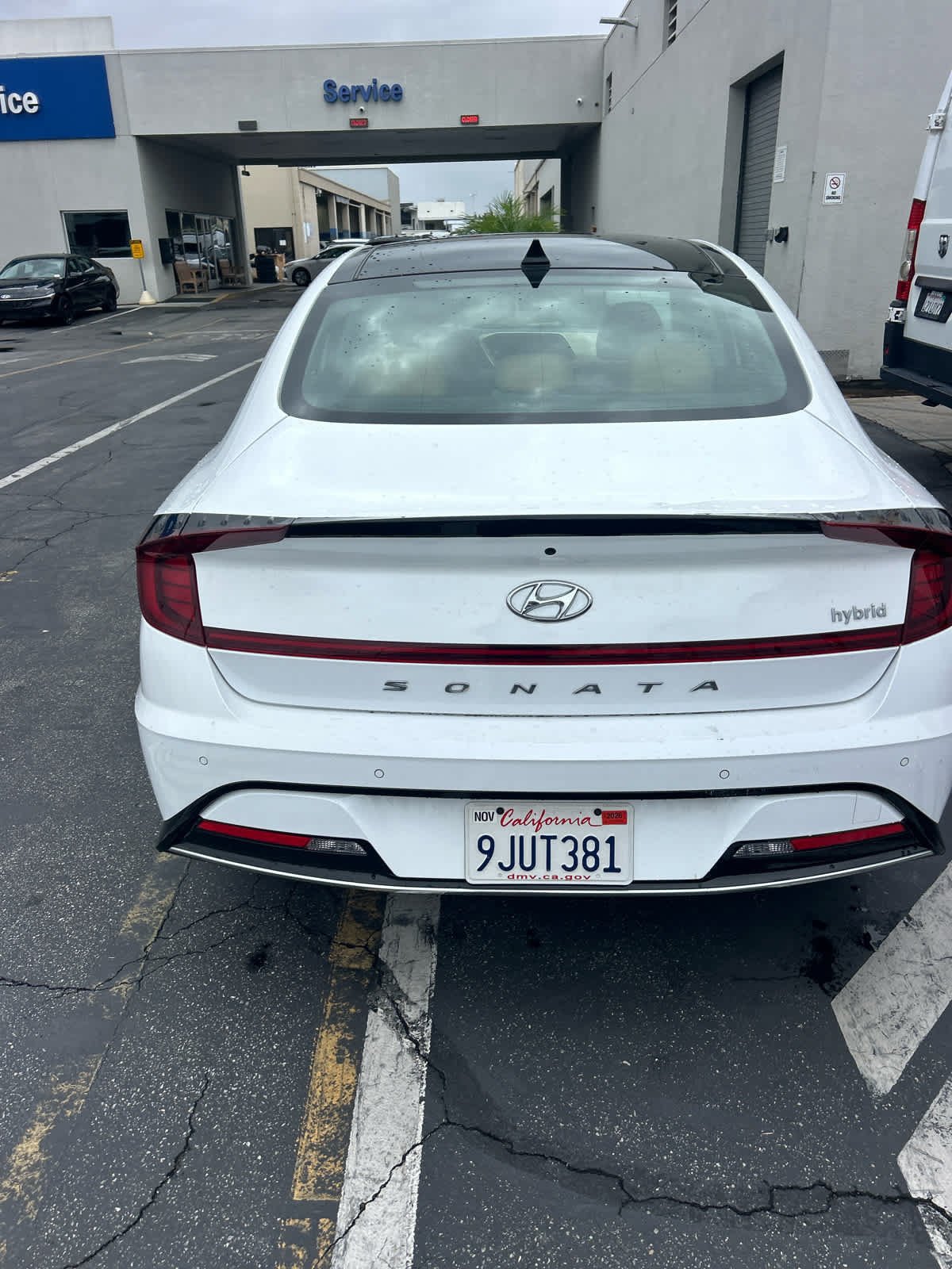 Used 2023 SERENITY WHITE HYUNDAI LIMITED image 4