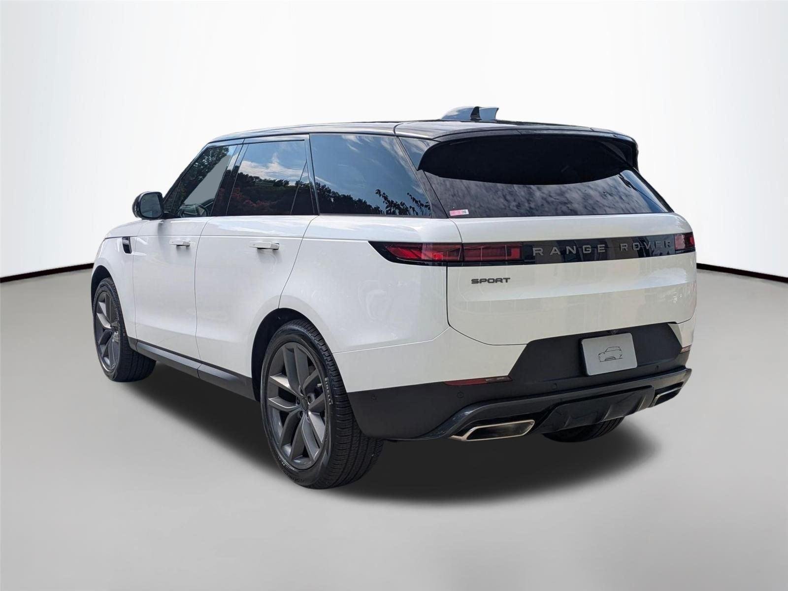 New 2026 Fuji White Land Rover SE image 7