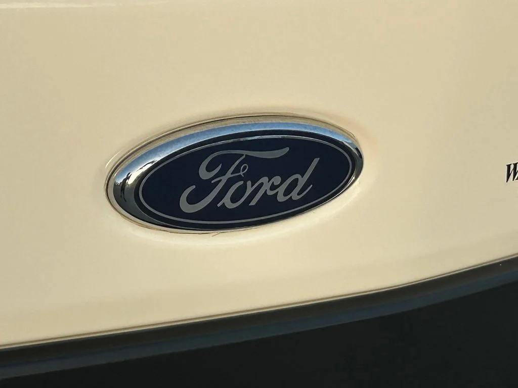 Used 2022 Oxford White Ford Base image 21