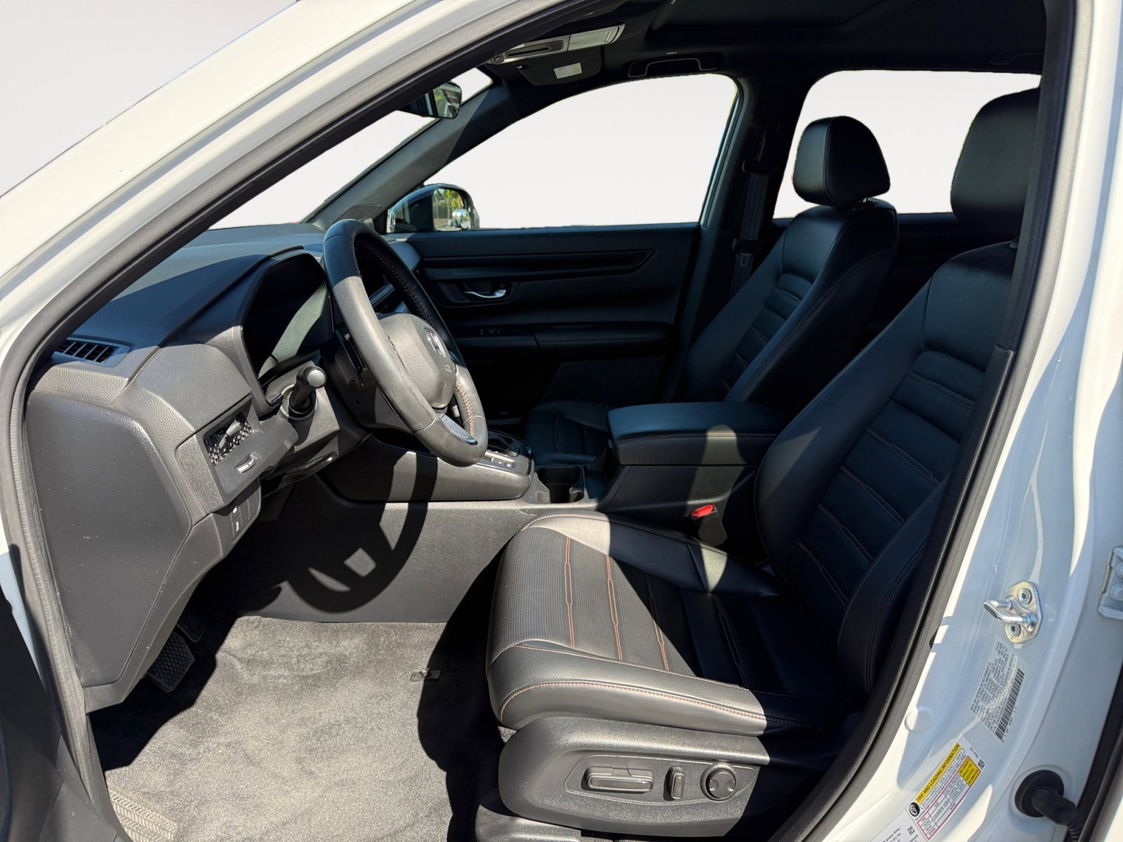 Used 2024 Platinum White Pearl Honda Sport-L image 10