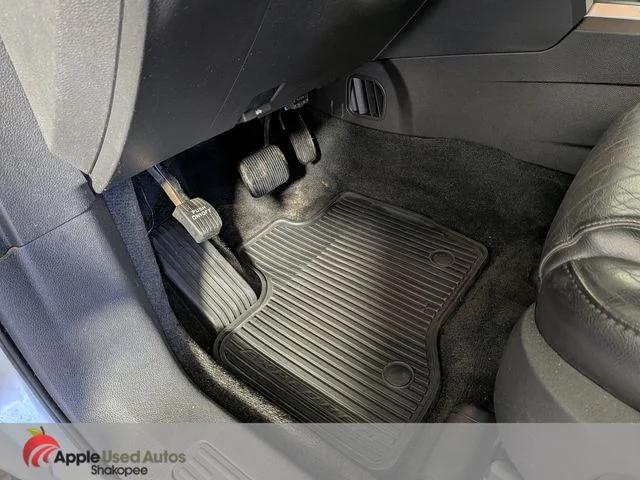 Used 2011 Silver Ford XLT image 16