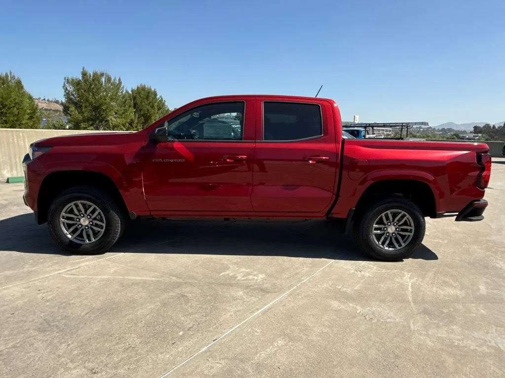 2026 Chevrolet Colorado LT - Photo 4