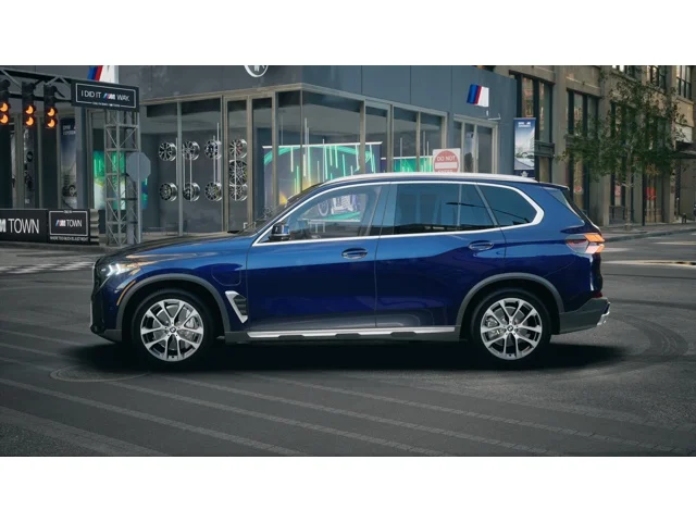 New 2026 Tanzanite Blue II Metallic BMW xDrive50e image 4