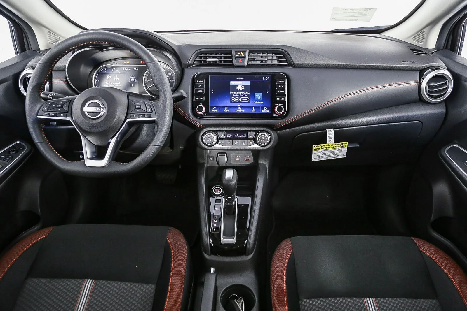 2025 Nissan Versa Sedan SR - Photo 14