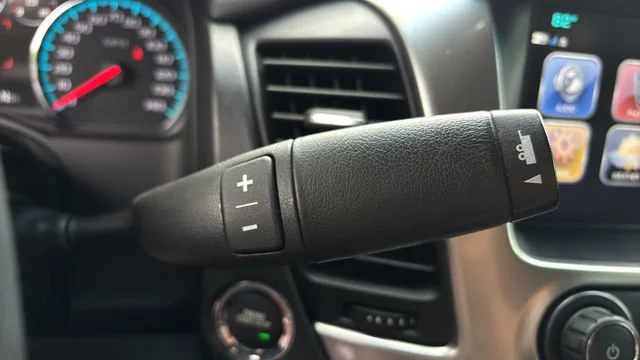 Used 2019 SUMMIT WHITE Chevrolet Premier image 30