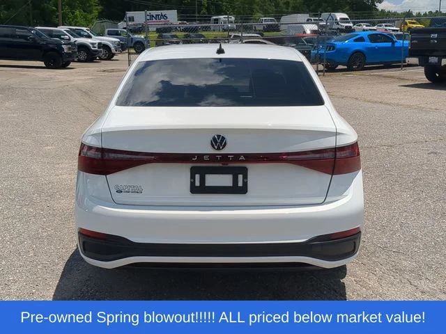 Used 2025 White Volkswagen 1.5T Sport image 12