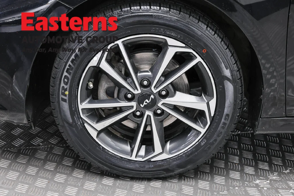 Used 2024 Black Kia LXS image 33