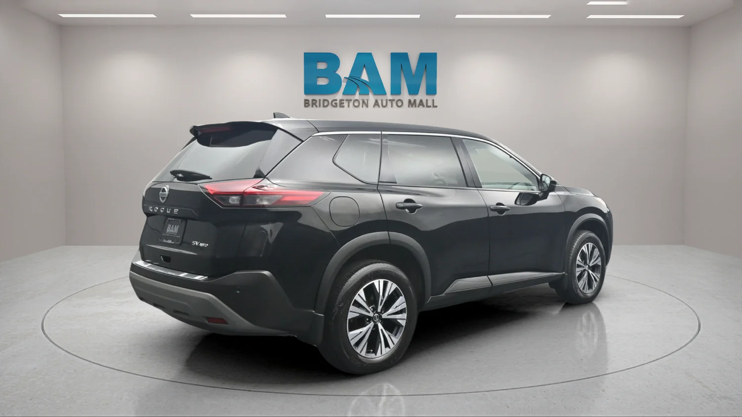 Used 2021 Black Nissan SV Intelligent AWD image 2