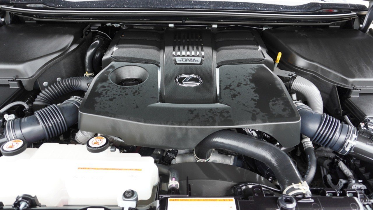Used 2024 Gray Lexus GX 550 Luxury image 38