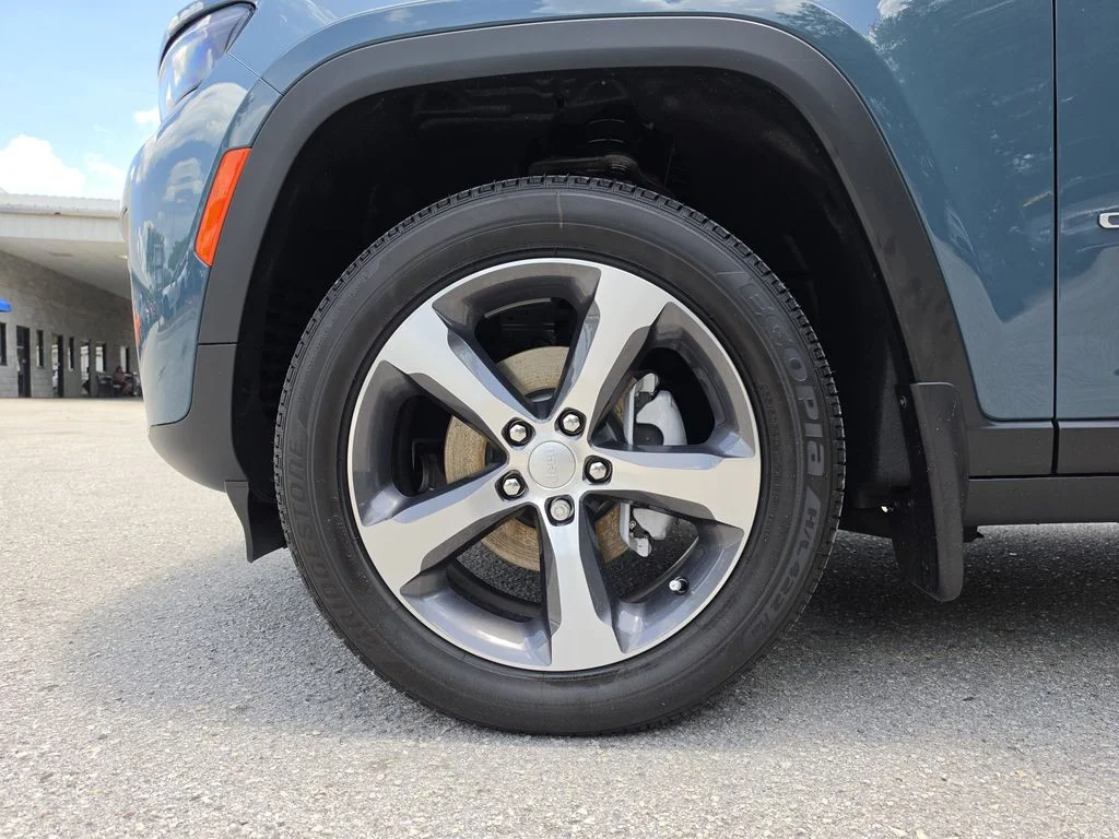 New 2026 Steel Blue Exterior Paint Jeep Limited image 34